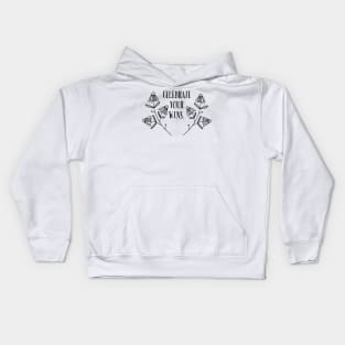 CELEBRATE YOUR WINS . / FLOWER DESIGN Kids Hoodie